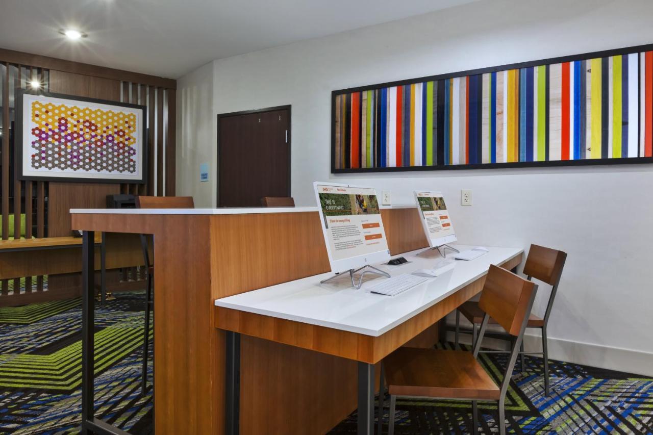 Holiday Inn Express & Suites - Painesville - Concord By Ihg Zewnętrze zdjęcie