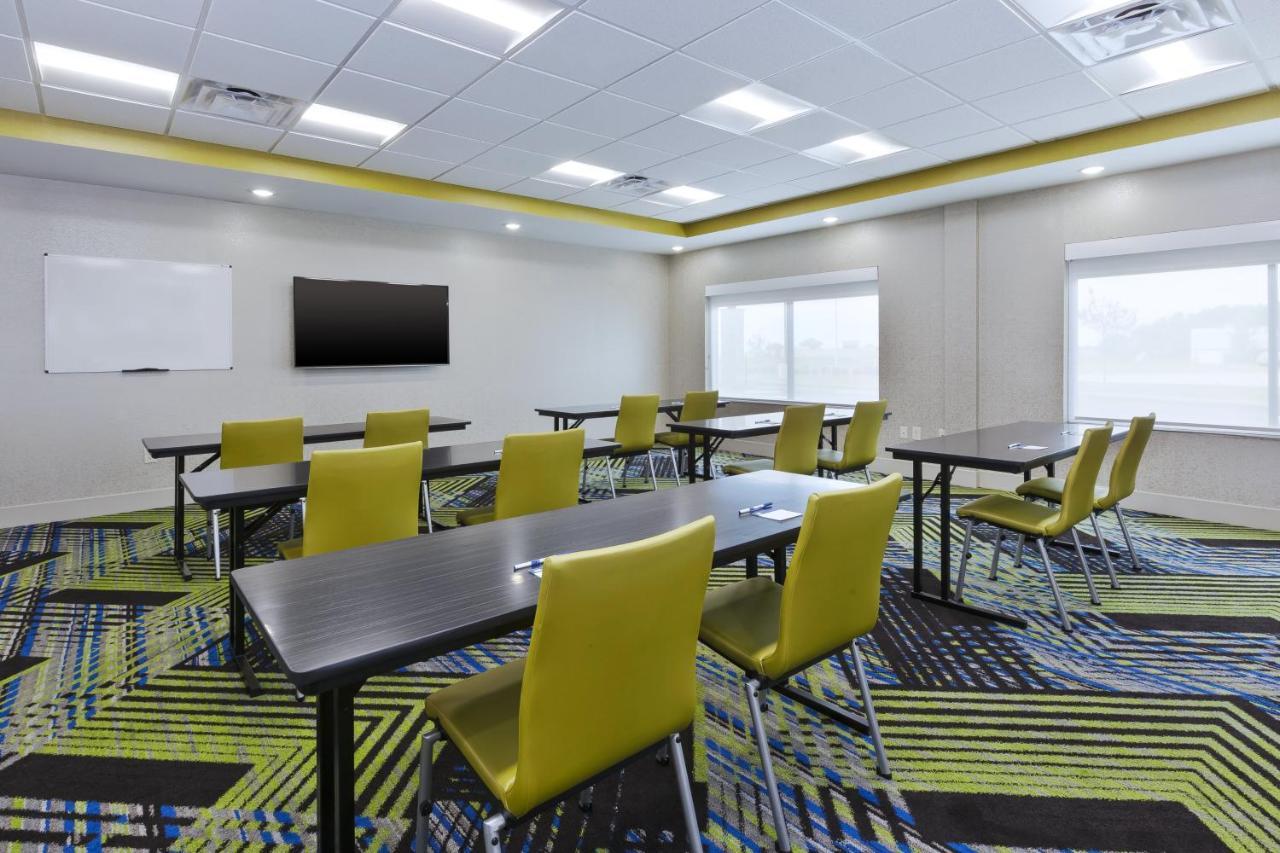 Holiday Inn Express & Suites - Painesville - Concord By Ihg Zewnętrze zdjęcie